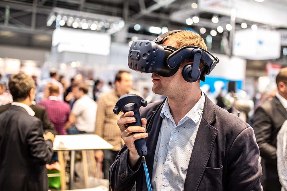 UNIVERSAL ROBOTS MESSEFOTO